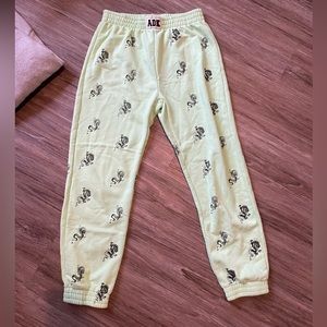 Adika sweatpants